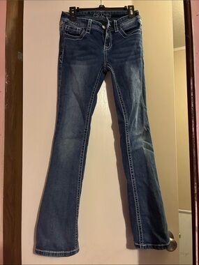 Grace Women's Flared Jeans in Dark Blue Wash